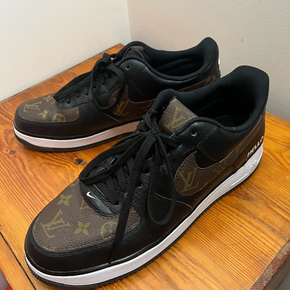 1 of 1 Custom made Nike Air Force 1 ‘hello’ uses genuine repurposed LV material - Picture 2 of 4